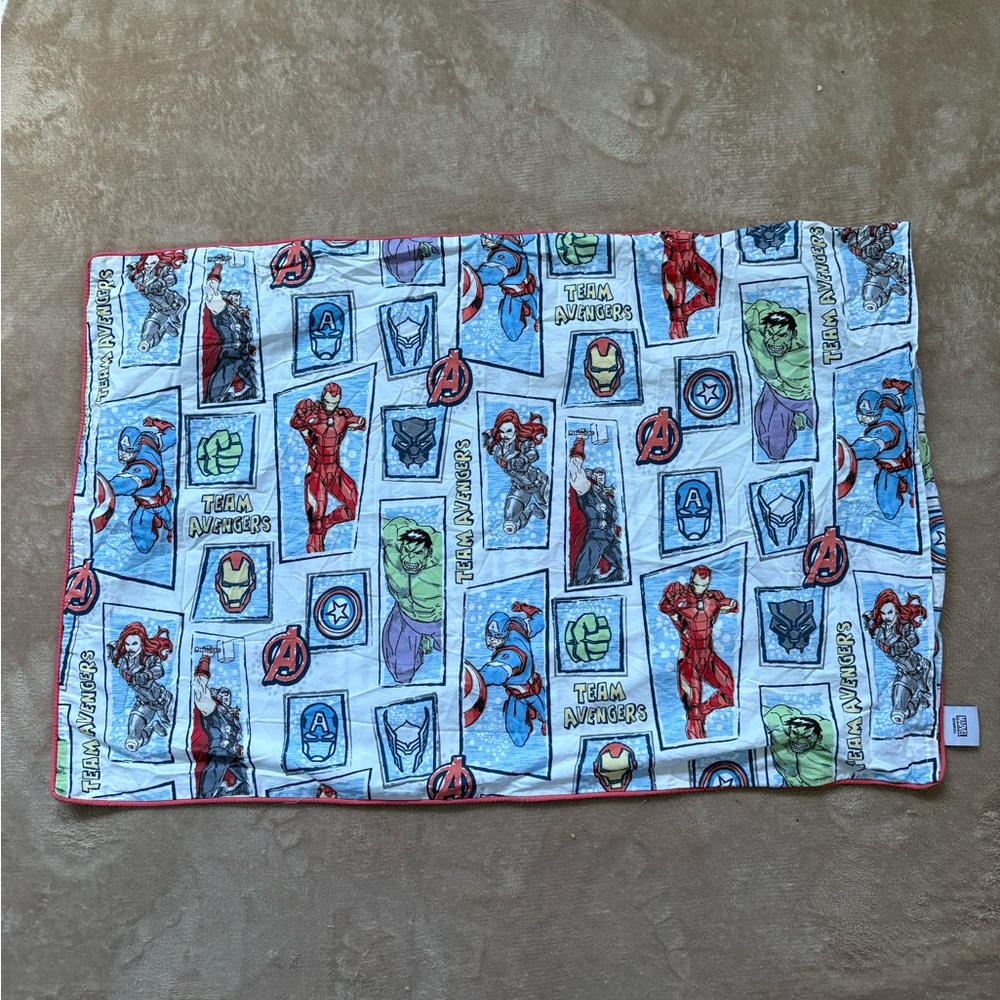 Marvel Team Avengers Pillowcase with Red Accents